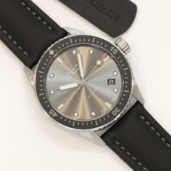 GF Factorytop-tier watch Blancpain men's gray plate nylon strap Fifty Fathoms series watch front view