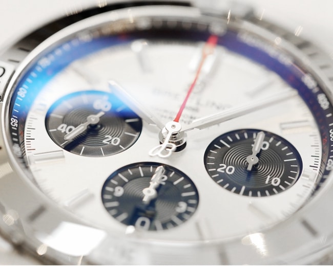 GF Factorytop-tier watch Breitling men's white dialsteel bracelet mechanical watch detail shots
