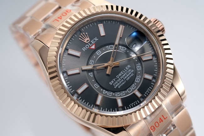 top-tier replicaRolex men's black dialrose gold with pilot series automatic movement watch front view
