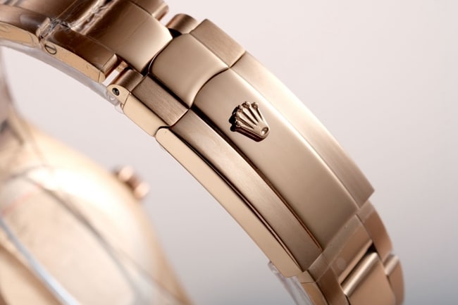 High-quality Rolex men's watch, white dial, rose gold, with Yacht-Master series mechanical watch clasp.