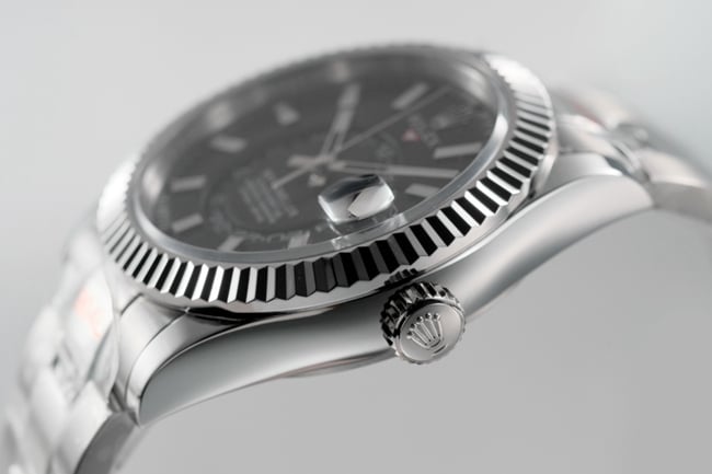 Top Rolex men's black dial steel bracelet Sky-Dweller series automatic mechanical watch side view