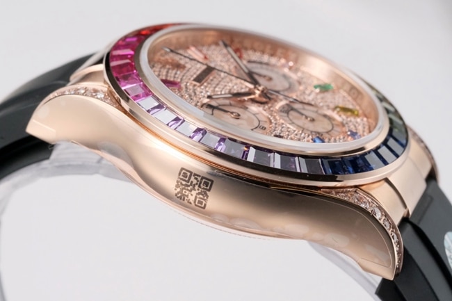 top-tier replicaRolex men's gold disc rubber strap new rainbow di automatic movement watch side view