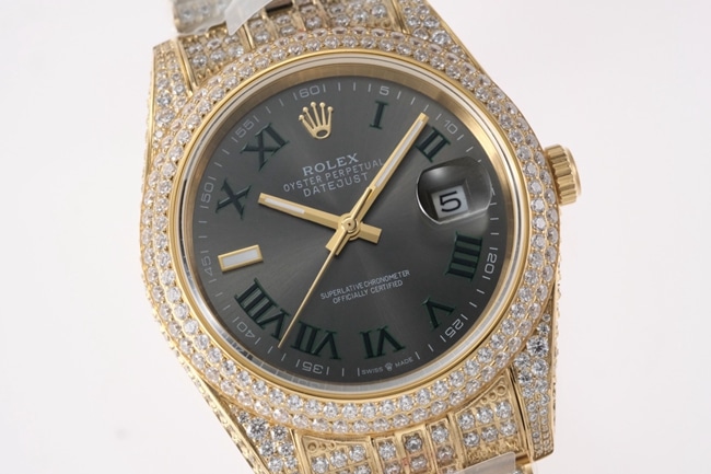TW factory top-tier replicaRolex men's black dial 18k gold steel braceletDatejust series automatic movement watch front view
