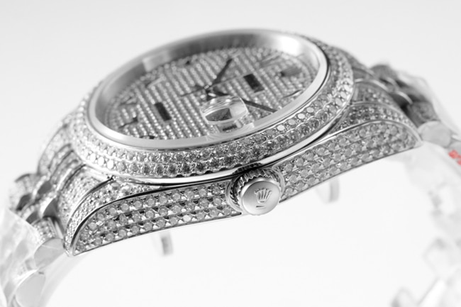 TW factory top-tier replicaRolex men's white dialsteel braceletDatejust series full diamond 18k gold full automatic movement watch side view