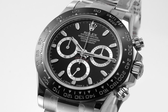 top-tier replicaRolex men's black dialsteel bracelet Cosmograph Daytona mechanical watch front view