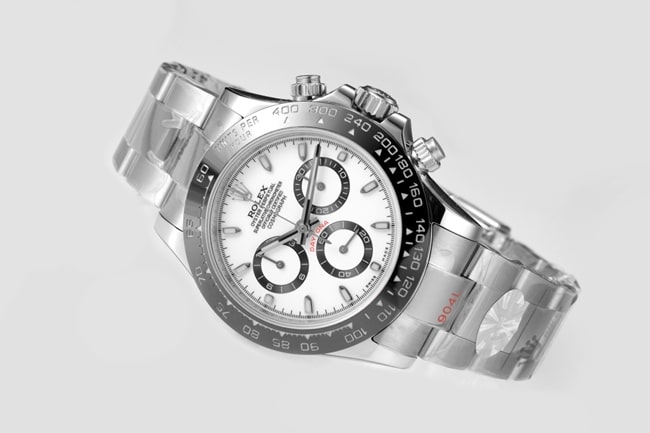 top-tier replicaRolex men's white dialsteel bracelet universe Daytona fully automatic movement watch front view