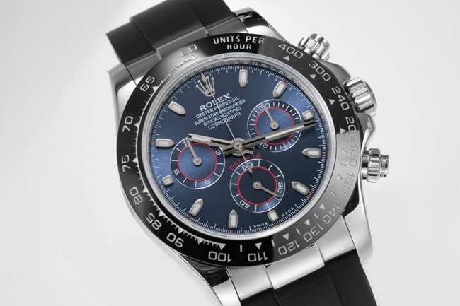top-tier replica Rolex men's blue dialrubber strap Cosmograph Daytona automatic movement watch front view