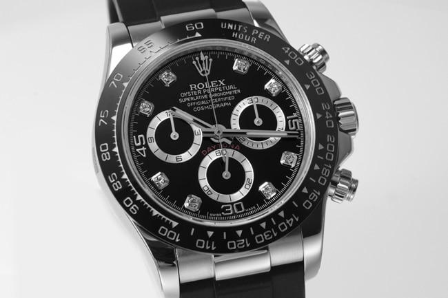 top-tier replicaRolex men's black dialrubber strap universe Daytona automatic movement watch front view