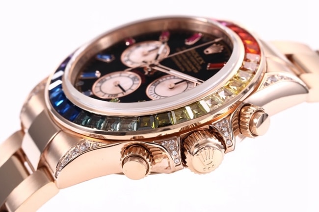 top-tier replicaRolex men's black dialrose gold with new Daytona rainbow automatic movement watch side view