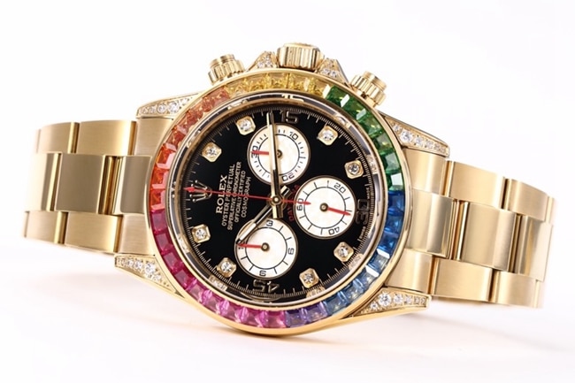 top-tier replicaRolex men's black dial gold band Daytona rainbow model full automatic movement watch front view