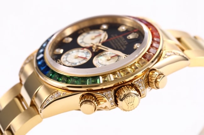 top-tier replicaRolex men's black dial gold band Daytona rainbow model full automatic movement watch side view