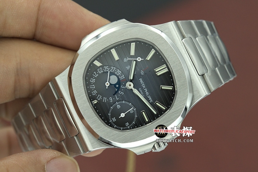 top-tier replicaPatek Philippe men's black dialsteel bracelet