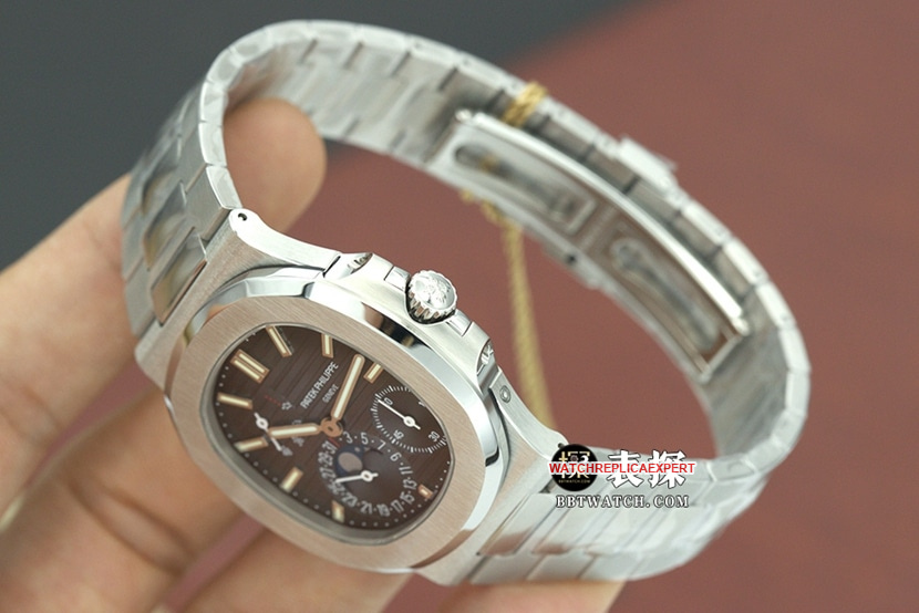 top-tier replicaPatek Philippe men's black dialsteel bracelet
