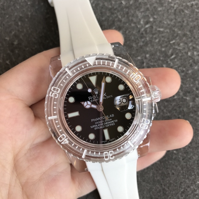 top-tier replicaRolex men's black dialrubber strap crystal series mechanical watch front view