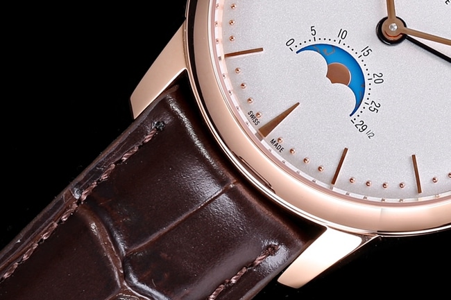 top-tier replicaVacheron Constantin men's white dial brown belt heritage series leather strap mechanical watch detail shots