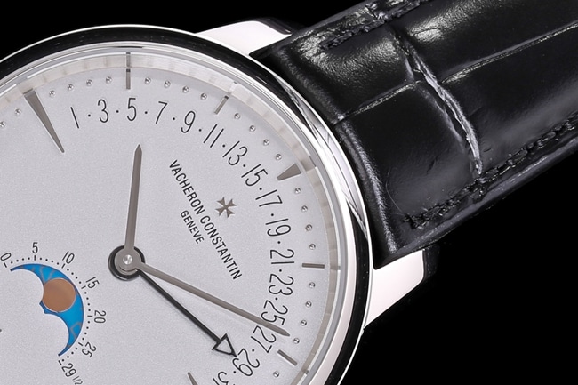 top-tier replicaVacheron Constantin men's white dial black belt heritage series fully automatic movementleather strap watch detail shots