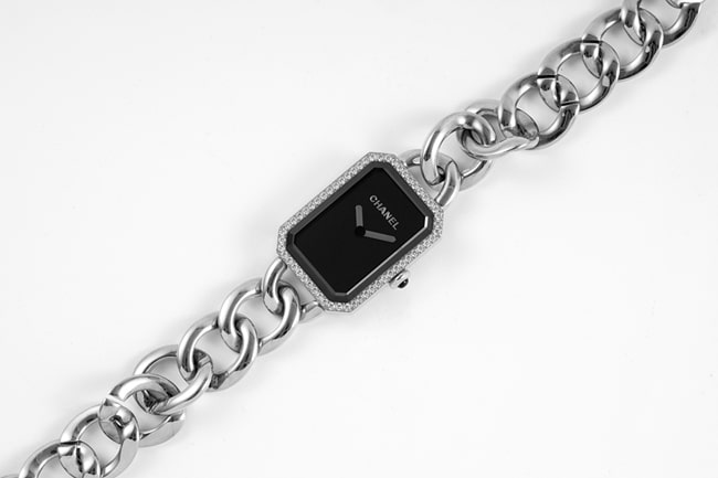 top-tier replicaChanel women's black dialsteel braceletPremiere series quartz watch front view