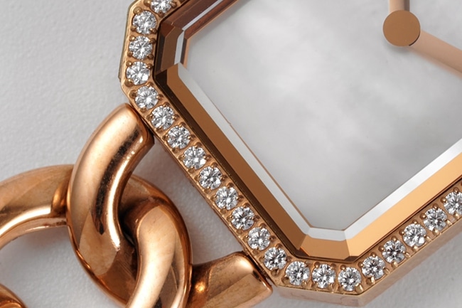 top-tier replicaChanel women's white dialrose goldPremiere series steel bracelet watch detail shots