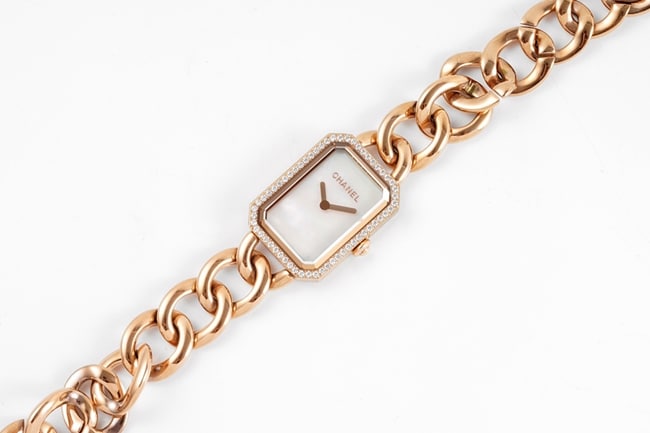 top-tier replicaChanel women's white dialrose goldPremiere series steel bracelet watch front view