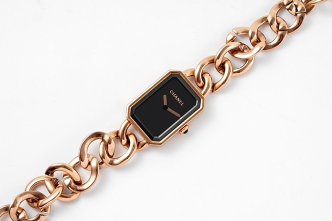 top-tier replicaChanel women's black dialrose gold with Premiere watch series quartz watch front view