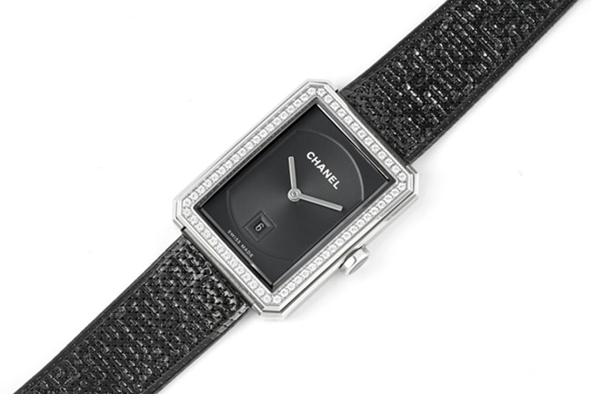 top-tier replicaChanel women's black dial black belt BOY FRIEND series leather strapquartz watch front view