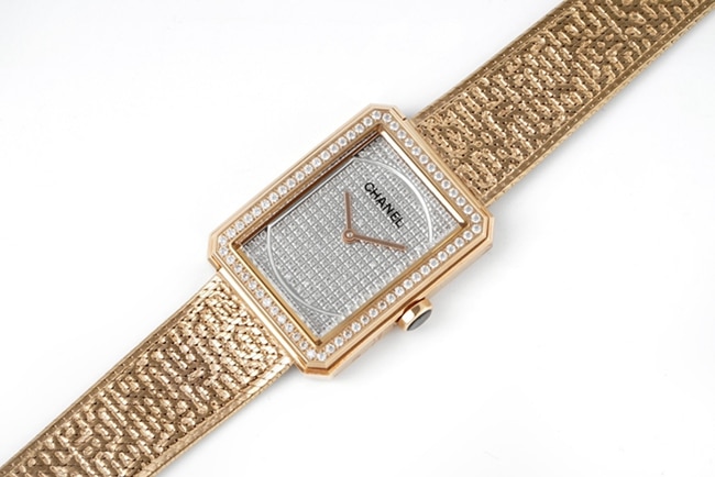 top-tier replicaChanel women's gray plate gold band BOY·FRIEND series quartz watch front view