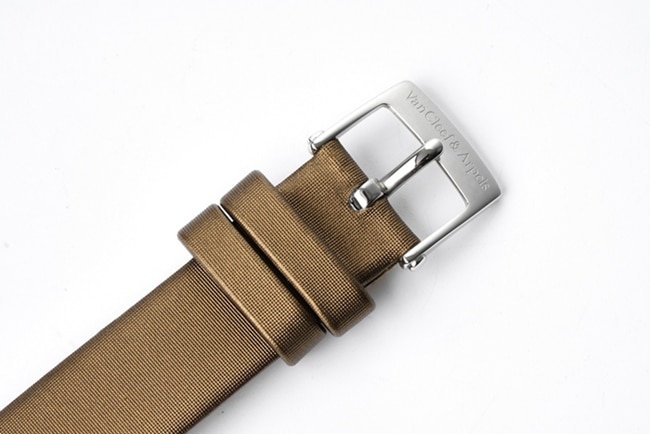 top-tier Van Cleef & Arpels women's white dial brown belt Charms Gold series quartzleather strap watch clasp picture