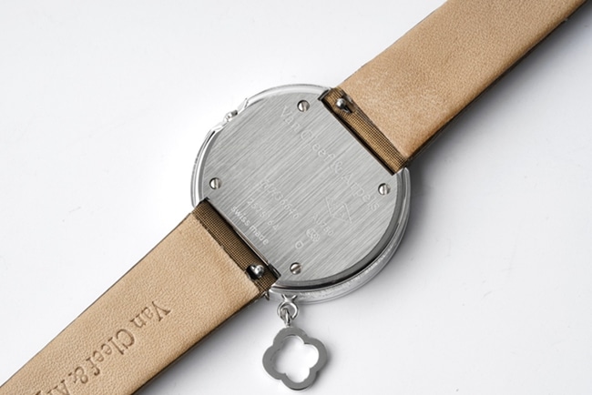top-tier Van Cleef & Arpels women's white dial brown belt Charms Gold series quartzleather strap watch back cover picture