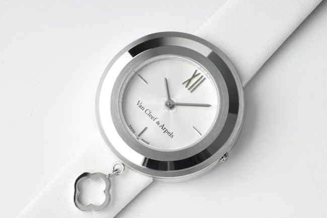 top-tier Van Cleef & Arpels women's white dial white leather strapCharms Goldleather strapquartz watch front view