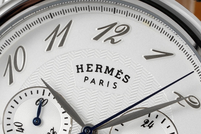 top-tier Hermès men's white dial black belt retro sentiment quartzleather strap watch detail shots