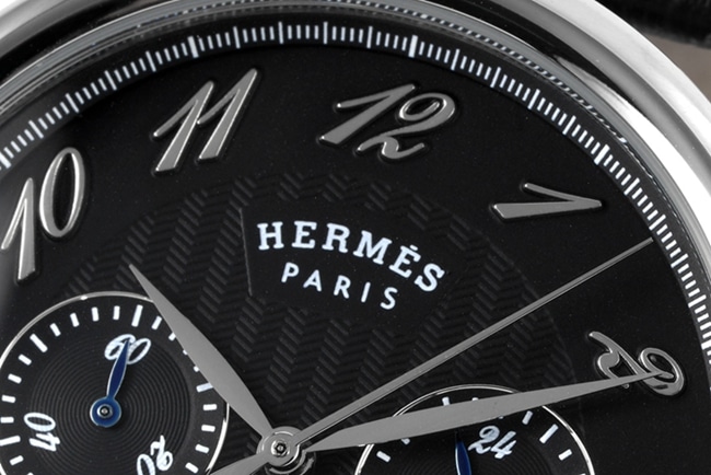 top-tier Hermès men's black dial black belt quartzleather strap watch detail shots