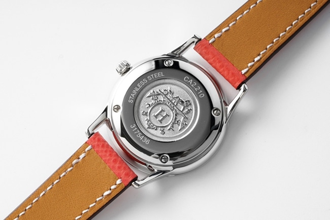 Top-tier Hermès Slim d’Hermes women’s white dial red band quartz watch back cover picture