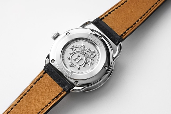 Top-tier Hermès women's black dial black belt classic watch series quartz watch back cover picture