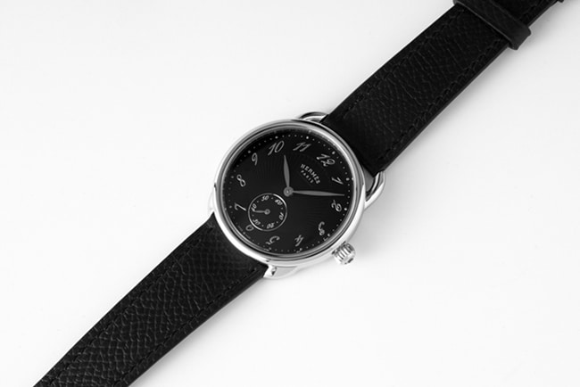 top-tier Hermès women's black dial black belt classic watch series quartz watch front view
