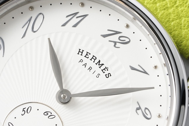 top-tier Hermès women's white dial green strap classic series quartz watch detail shots