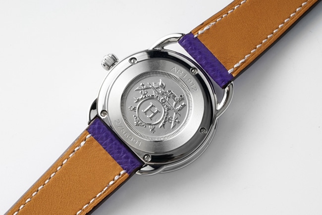 Top-tier Hermès women's white dial purple belt women's classic watch series quartz watch back cover picture