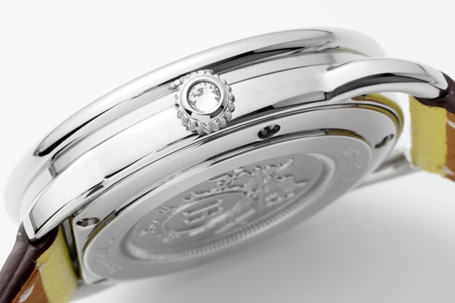 top-tier Hermès women's white dial yellow belt classic series quartzleather strap watch side view