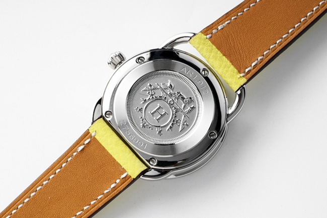 Top-tier Hermès women's white dial yellow belt classic series quartzleather strap watch back cover picture