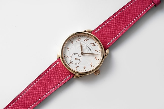 top-tier Hermès women's white dial red strap classic series quartzleather strap watch front view