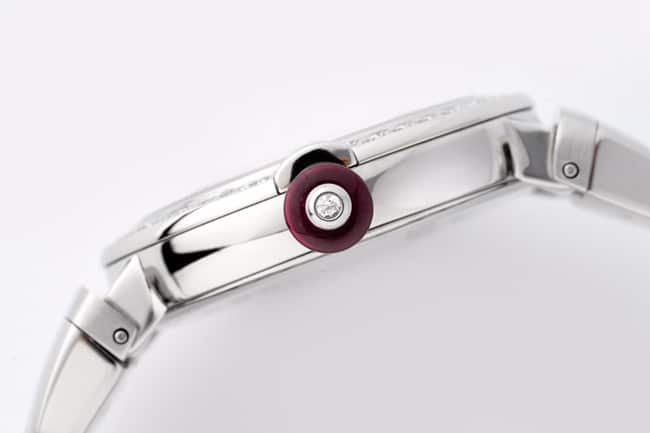 top-tier replicaBvlgari women's white dialsteel braceletLVCEA series quartz watch side view