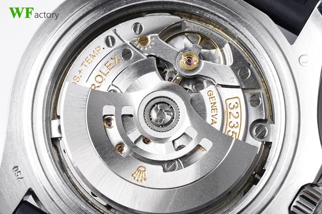 top-tier replicaRolex men's black dialrubber strap yacht-master series mechanical watch movement picture