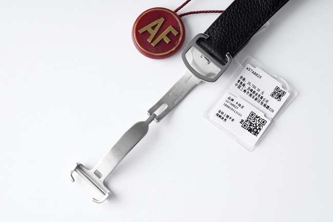 AF Factorytop-tier replicaCartier men's white dial black belt tank series fully automatic movementleather strap watch clasp picture