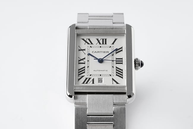 AF Factorytop-tier replicaCartier men's white dialsteel bracelet tank series W5200028 mechanical watch front view