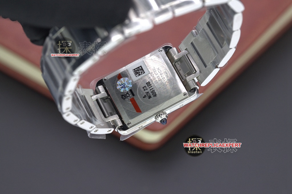 AF Factorytop-tier replicaCartier men's white dialsteel bracelet tank series W5200028 mechanical watch clasp picture