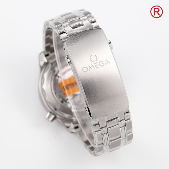 Top Omega Men's Black Plate Steel Strap Seamaster 300 Meter Series Automatic Mechanical Watch Buckle Figure