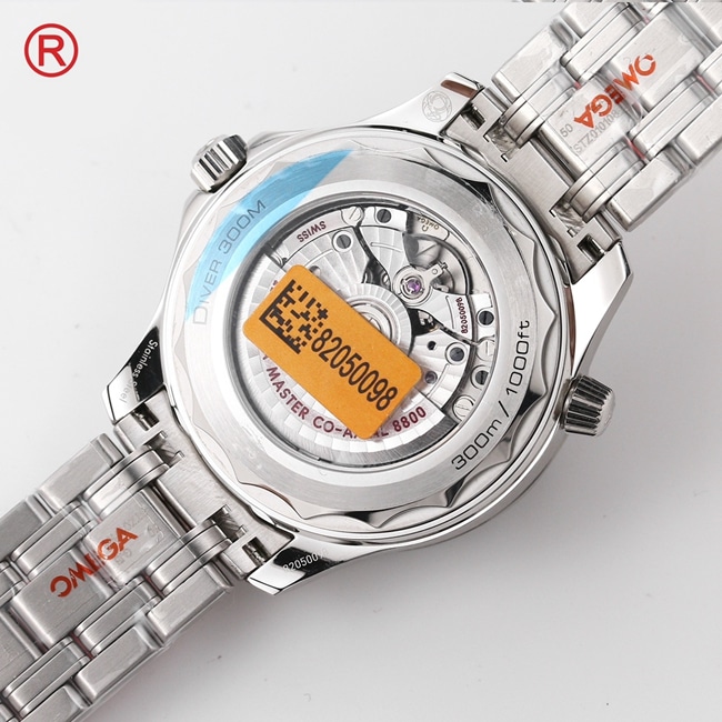 Omegatop-tier men's white dialsteel braceletSeamaster 300m series mechanical watch movement picture