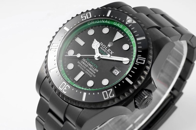 Rolextop-tier men's black dialsteel braceletSubmariner customized version mechanical watch front view
