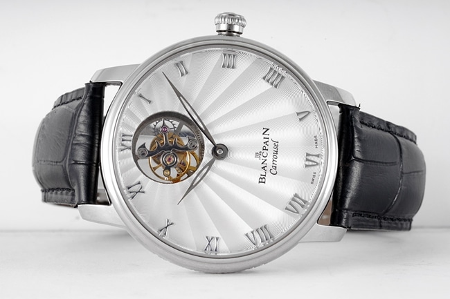 JBF FactoryBlancpaintop-tier watch men's white dial black belt classic full series tourbillon mechanical watch V3 version domineering return front view