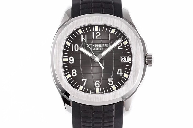ZF FactoryPatek Philippetop-tier replicahigh-quality watch men's black dialrubber strap submarine explorer series mechanical watch front view