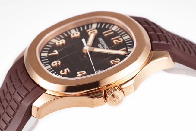 ZF FactoryPatek Philippetop-tier watch men's brown plate rubber strap mechanical underwater explorer series V3 version watch side view